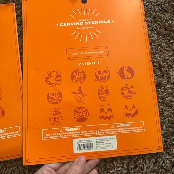 Hyde & EEK! Orange Pumpkin Carving Kit - Picture 3 of 4